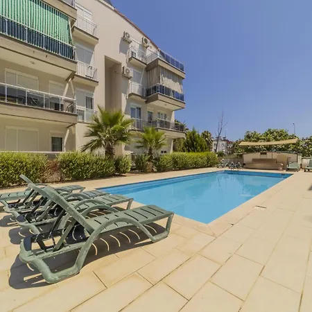 Furnished Flat With Shared Pool In Antalya Apartament Belek